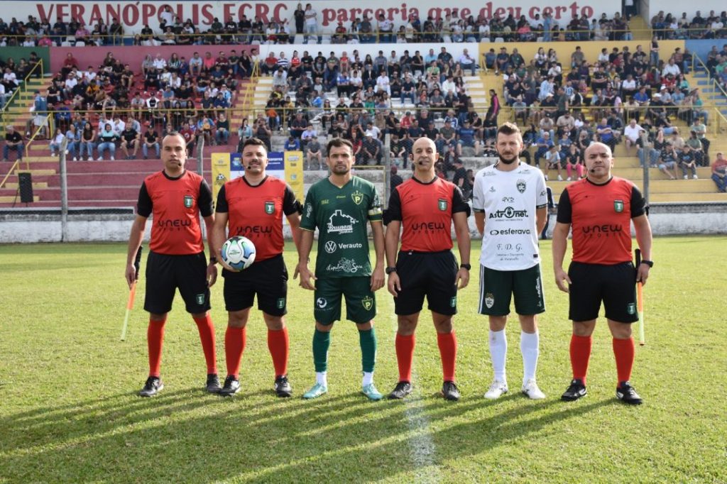 União Castilhense é o grande campeão do Municipal de Futebol 2025 de Veranópolis 12 Studio Notícias | Studio TV União Castilhense é o grande campeão do Municipal de Futebol 2025 de Veranópolis