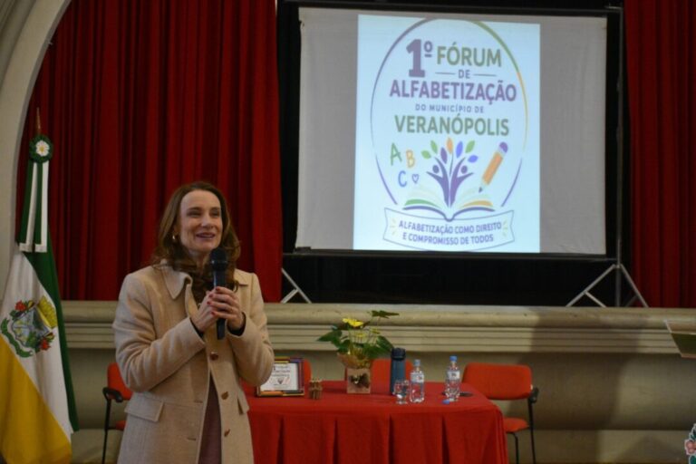 1º Fórum de Alfabetização reúne educadores em Veranópolis - Studio TV
