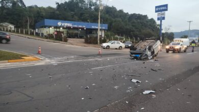 Acidente entre carro e caminhão deixa trânsito lento na RS-122 em Bom Princípio - Studio TV