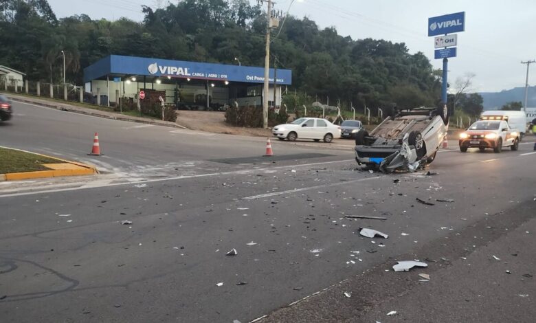 Acidente entre carro e caminhão deixa trânsito lento na RS-122 em Bom Princípio - Studio TV