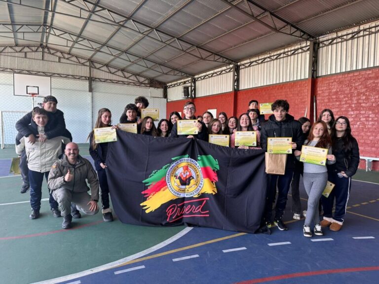 Brigada Militar conclui primeiras turmas do PROERD Ensino Médio em Farroupilha - Studio TV