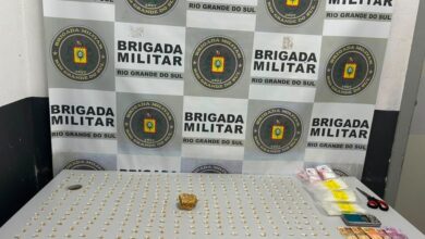 Brigada Militar prende dupla com 375 porções de crack em Caxias do Sul - Studio TV
