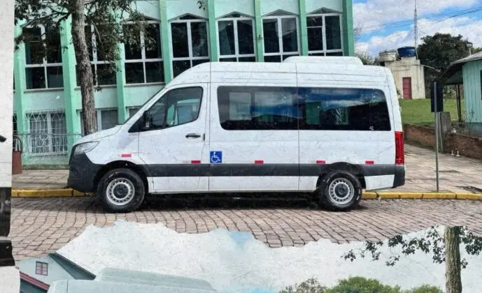Cotiporã adquire nova van para transporte de pacientes - Studio TV