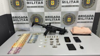 Homem é preso com submetralhadora artesanal no Centro de Caxias do Sul - Studio TV