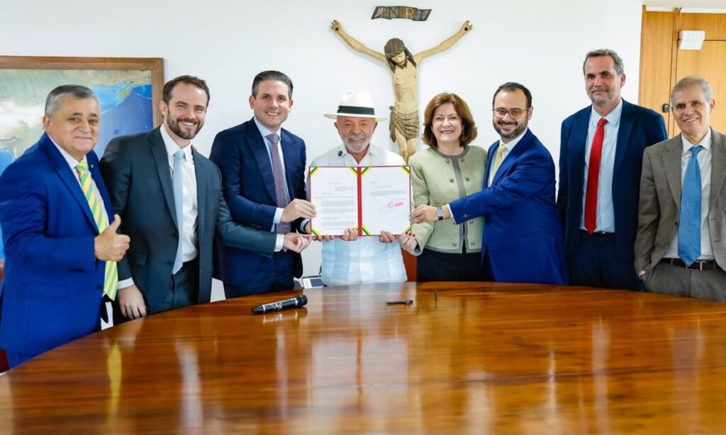 Lula propõe aumento do teto do MEI para R$ 140 mil e atualização gradual até 2028 - Studio TV