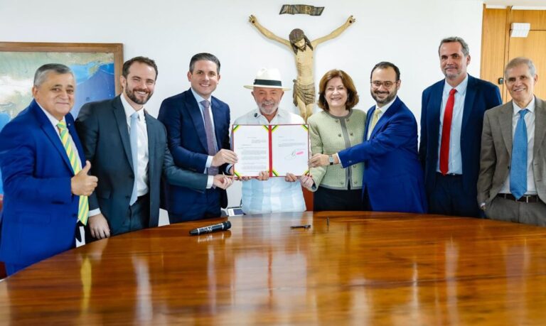 Lula propõe aumento do teto do MEI para R$ 140 mil e atualização gradual até 2028 - Studio TV