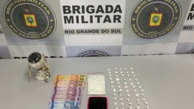 Mulher é presa com cocaína e mandado em aberto em Caxias do Sul - Studio TV