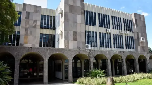 Prefeitura de Veranópolis abre processo seletivo para médico pediatra com salário de R$ 6,7 mil - Studio TV