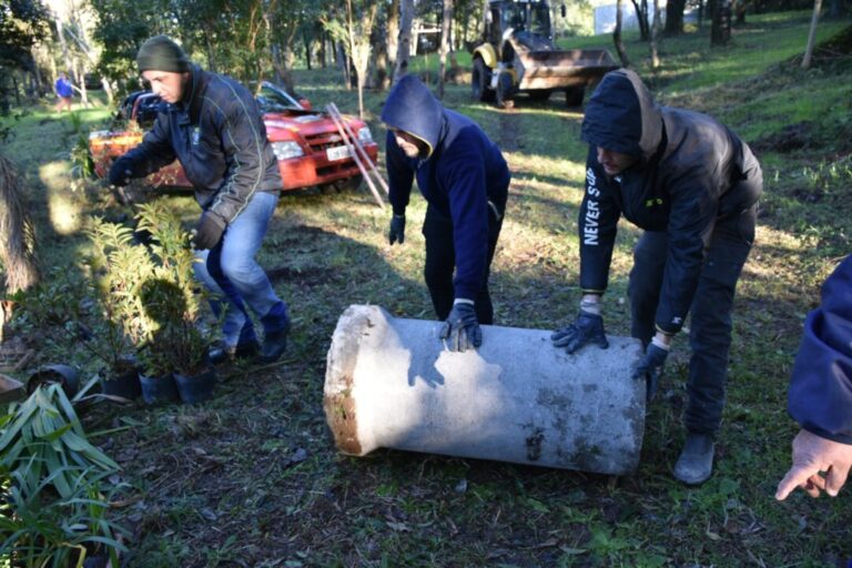 Prefeitura nos Bairros realiza melhorias e revitaliza Bosque Industrial em Veranópolis - Studio TV