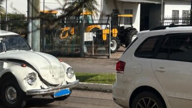 Acidente entre Fusca e Crossfox deixa trânsito lento no centro de Veranópolis - Studio TV
