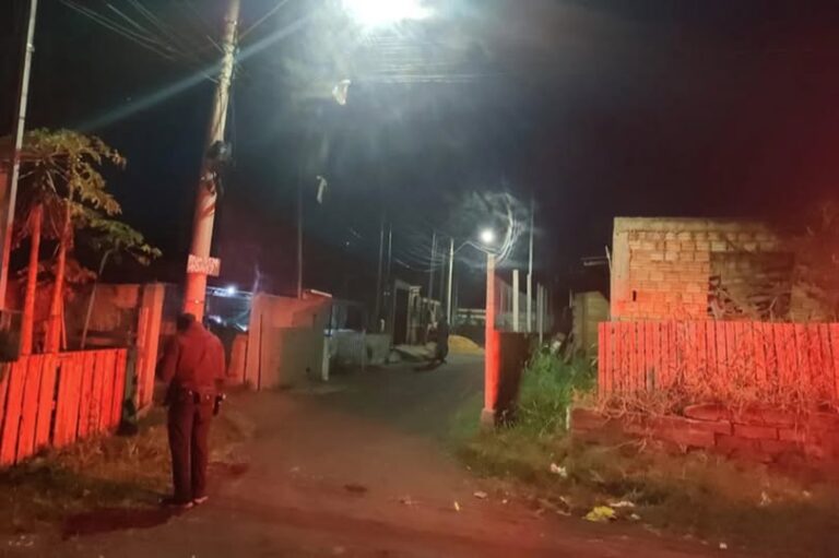 Jovem de 23 anos é morta a tiros em Porto Alegre - Studio TV