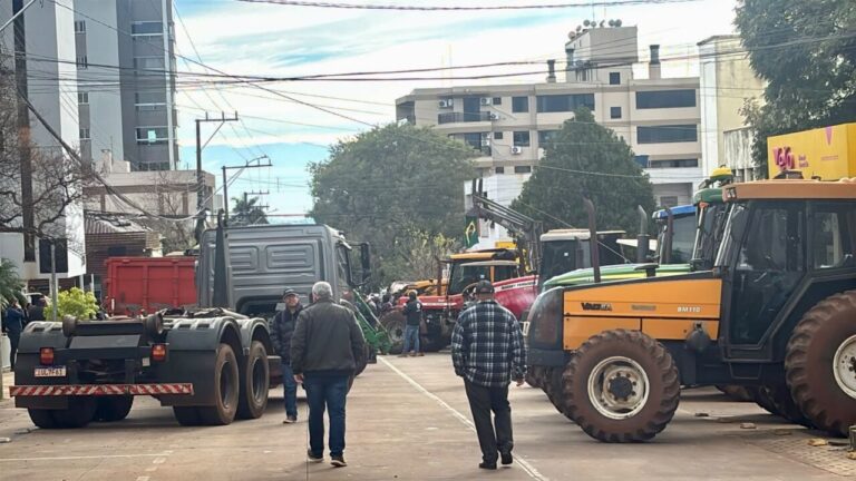 Produtores rurais realizam protesto pacífico em São Luiz Gonzaga - Studio TV