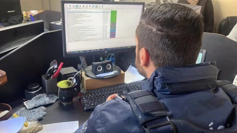 Empresários são presos em flagrante por crimes cibernéticos no Vale do Sinos - Studio TV