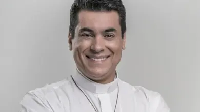 Padre aconselha noiva a cancelar casamento após lista de exigências do noivo - Studio TV