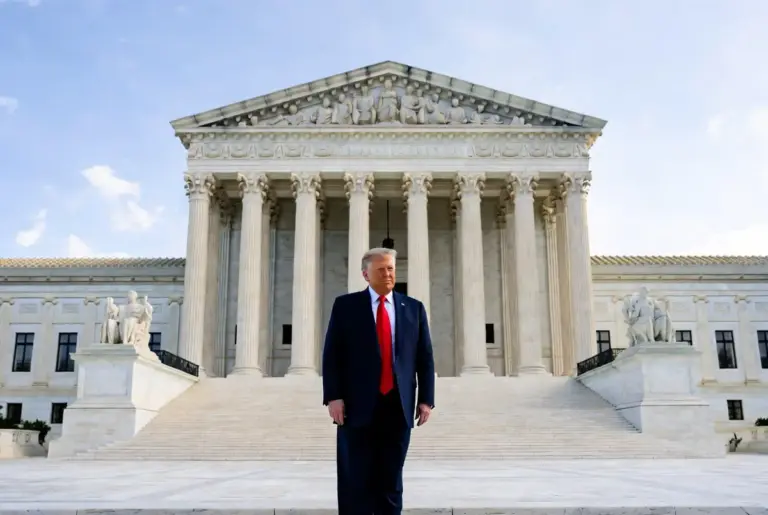 Suprema Corte impõe derrota a Trump e preserva cidadania por nascimento nos EUA - Studio TV