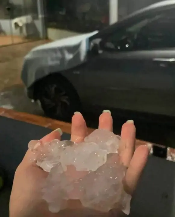 Temporal com granizo e vendaval causam estragos em cidades do Paraná; veja fotos - Studio TV