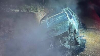 Toyota Hilux é encontrada queimada no interior de Estação - Studio TV