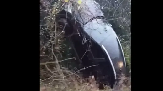 Acidente termina com carro capotado na ERS-126 entre Caseiros e Ibiraiaras - Studio TV
