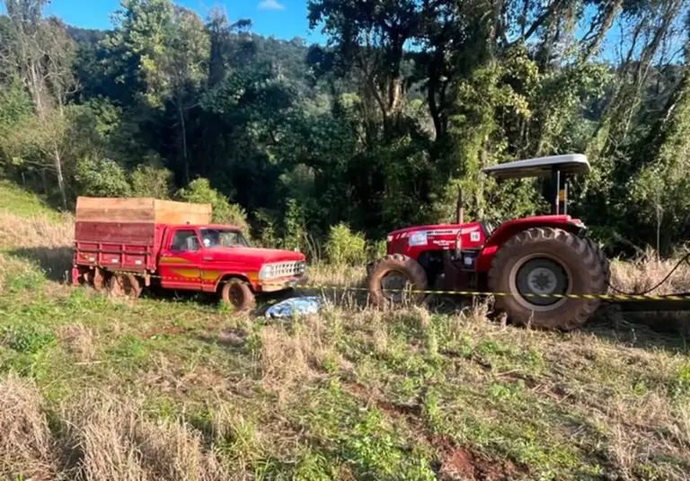 Agricultor morre após ser atropelado por trator na zona rural de SC - Studio TV