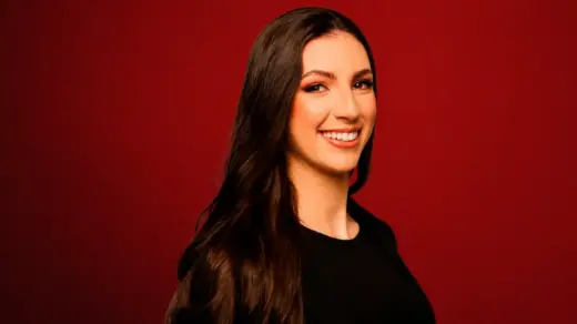 Amanda Cristina Kobusseski é a primeira candidata à corte da XII Femaçã 2027 apresentada - Studio TV
