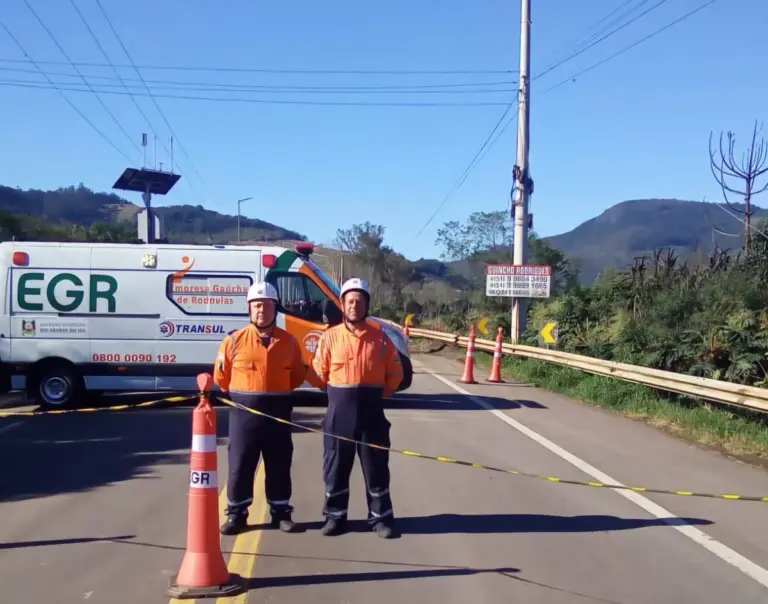 Ambulâncias são autorizadas a cruzar ponte entre Encantado e Muçum - Studio TV