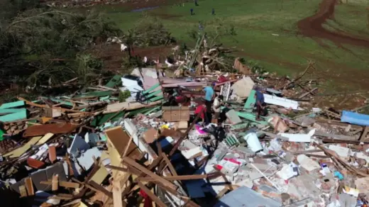 Após perder casa em tornado, família de Giruá vira alvo de golpes e saques - Studio TV