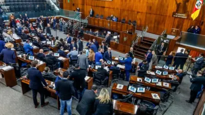 Assembleia aprova LDO de 2027 com previsão de déficit de R$ 4,8 bilhões no RS - Studio TV