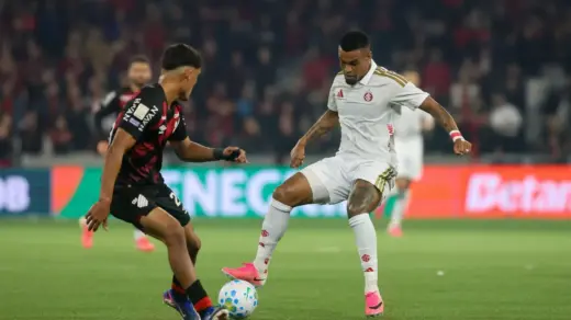 Athletico-PR vence o Internacional por 2 a 0 na Arena da Baixada - Studio TV