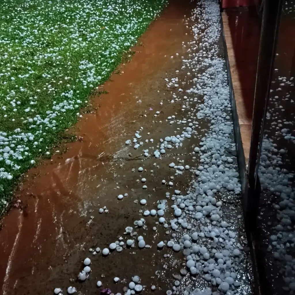 Capão do Cipó decreta emergência após granizo danificar 140 residências - Studio TV