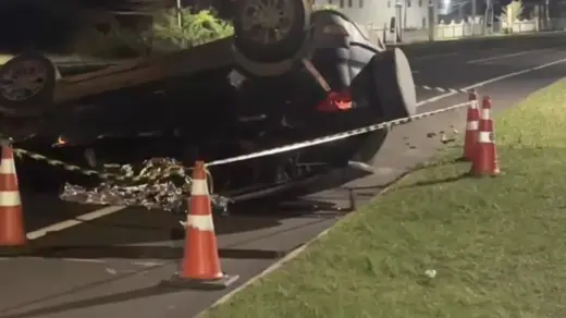 Capotamento deixa um morto e dois feridos na ERS-115, em Taquara - Studio TV
