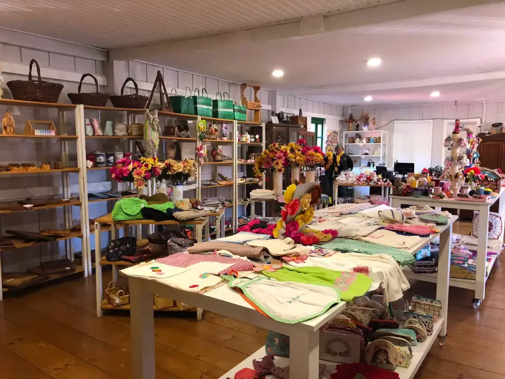 Casa do Artesão Pietro Christianetti reabre após reforma em Vila Flores - Studio TV