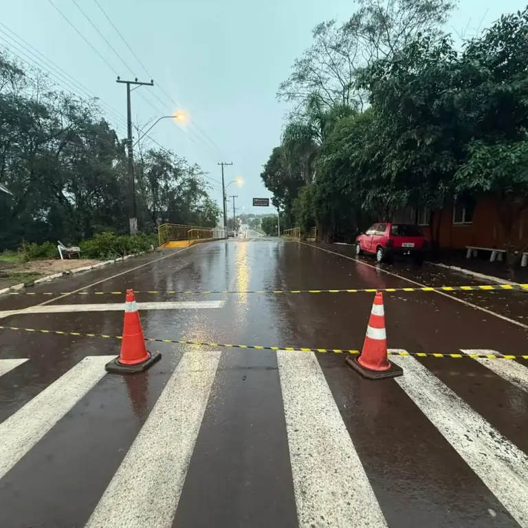 Chuvas elevam nível do Rio Tarimba e colocam moradores de Vila Maria em alerta - Studio TV