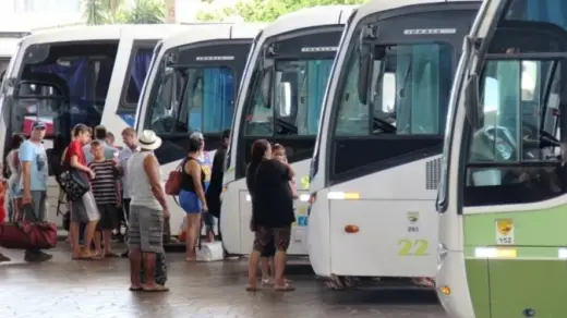 Chuvas provocam alterações e suspensão de linhas de ônibus intermunicipais no RS - Studio TV