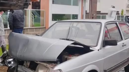 Colisão entre carro e caminhão deixa mulher ferida em Marau - Studio TV