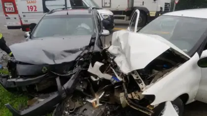 Colisão frontal deixa quatro pessoas encaminhadas ao hospital em Nova Petrópolis - Studio TV