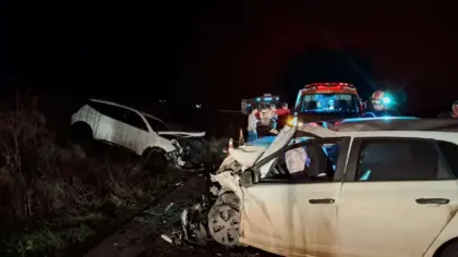 Colisão frontal na ERS-463 deixa um morto e uma mulher ferida em Vila Lângaro - Studio TV