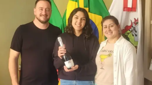 Coordenadora de Esportes encerra ciclo de atuação na Prefeitura de Vila Flores - Studio TV