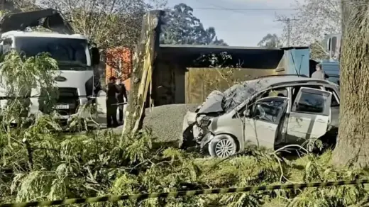 Criança de 2 anos é a segunda vítima de grave acidente na BR-116, em Novo Hamburgo - Studio TV