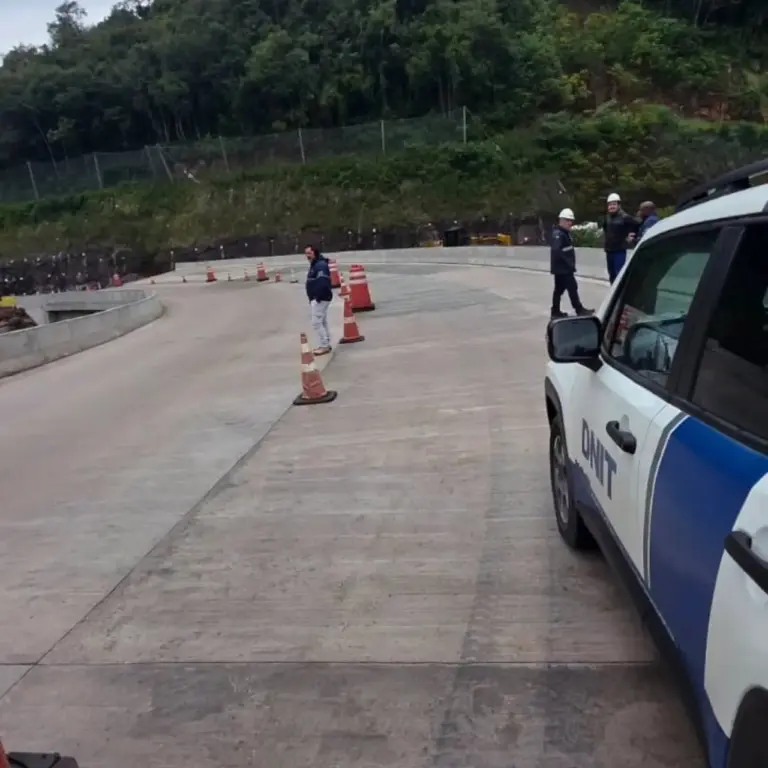 DNIT libera uma faixa do Viaduto A na BR-470/RS, na Serra das Antas - Studio TV