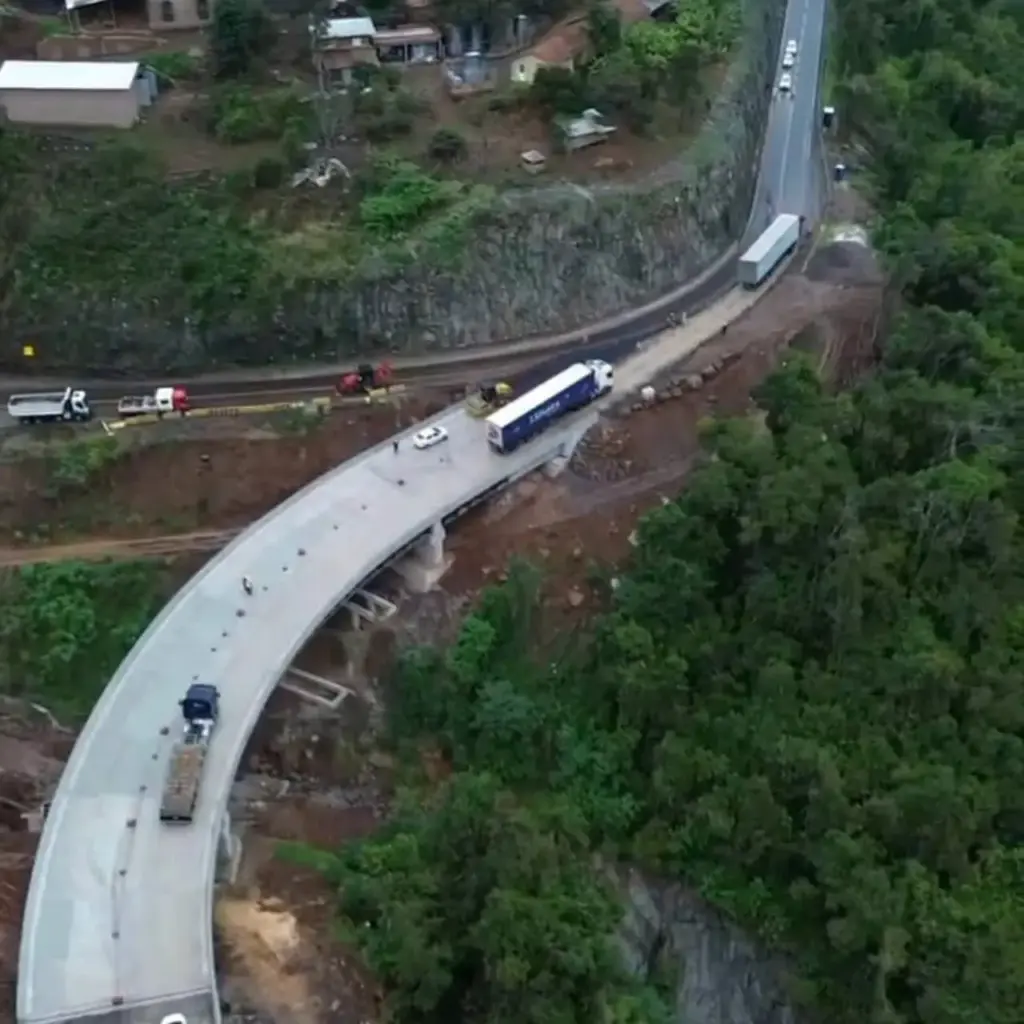 DNIT libera uma faixa do Viaduto A na BR-470/RS, na Serra das Antas - Studio TV