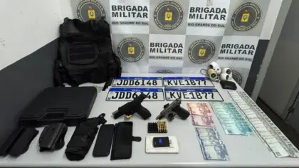 Dois homens são presos por porte ilegal de arma de fogo e receptação em Caxias do Sul - Studio TV