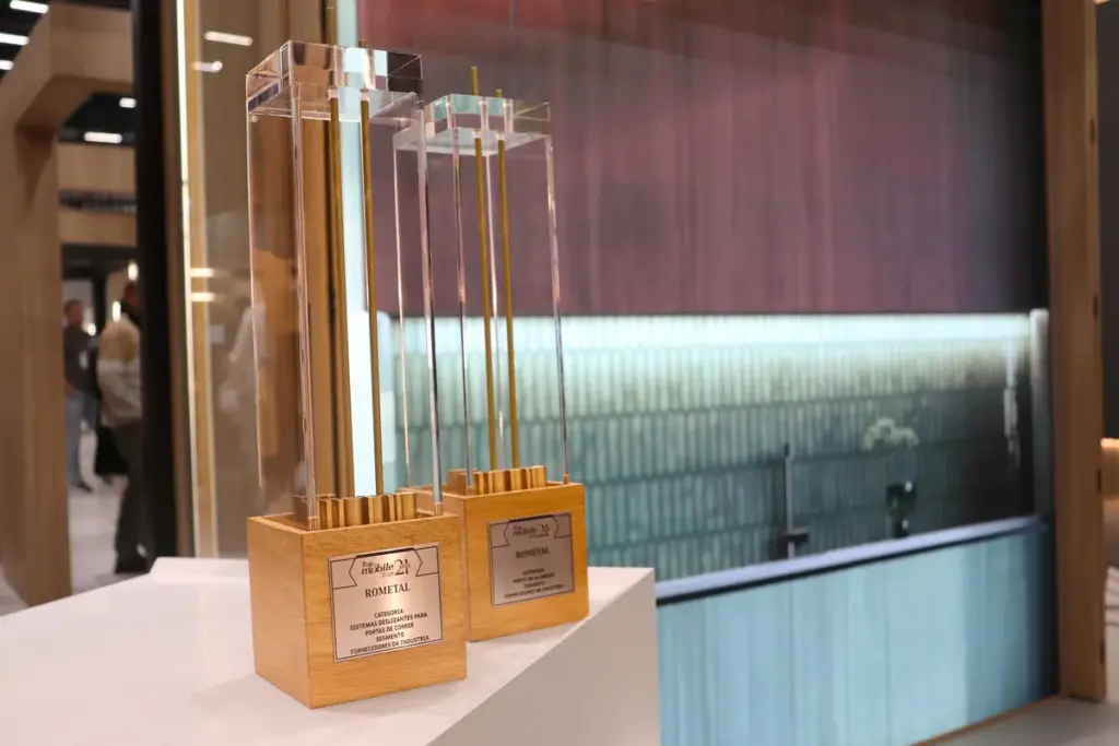 Empresa de Veranópolis conquista dois primeiros lugares no Prêmio Top Móbile 2026 - Studio TV