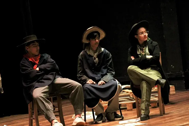 Filho de Luis Fernando Verissimo participa da abertura de festival de teatro estudantil em Caxias do Sul - Studio TV