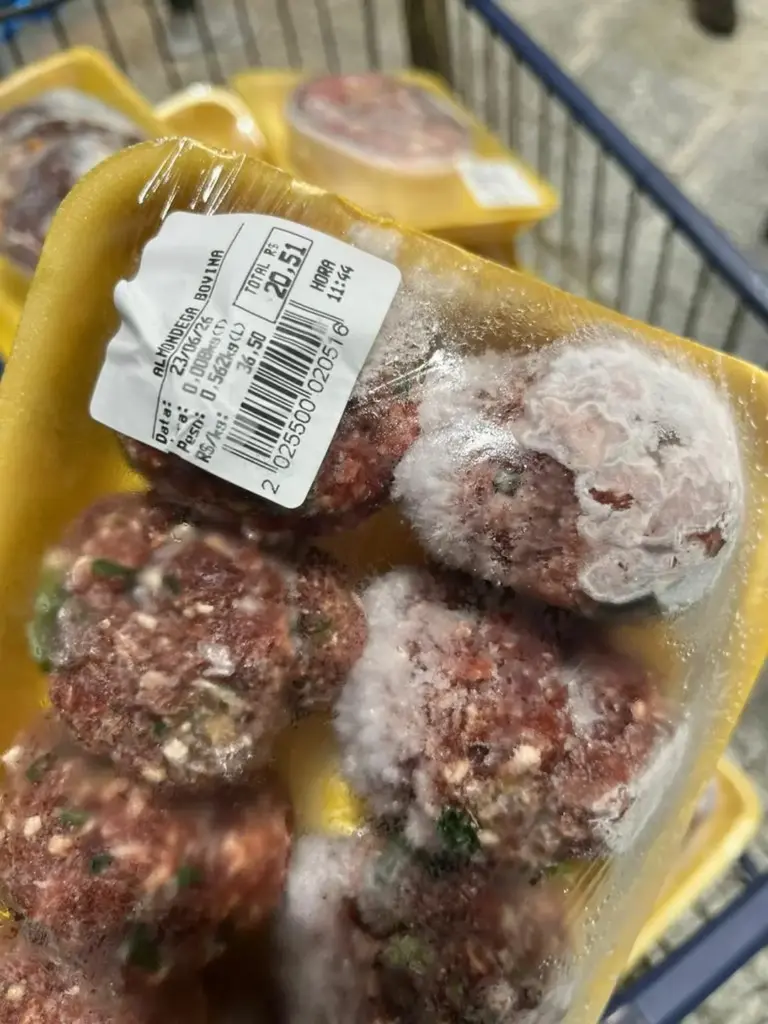 Força-tarefa apreende cerca de uma tonelada de produtos impróprios em supermercados de Marcelino Ramos - Studio TV
