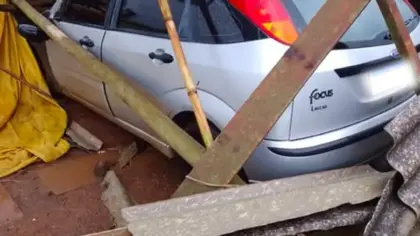 Granizo e ventos fortes causam danos em residências e propriedades em David Canabarro - Studio TV