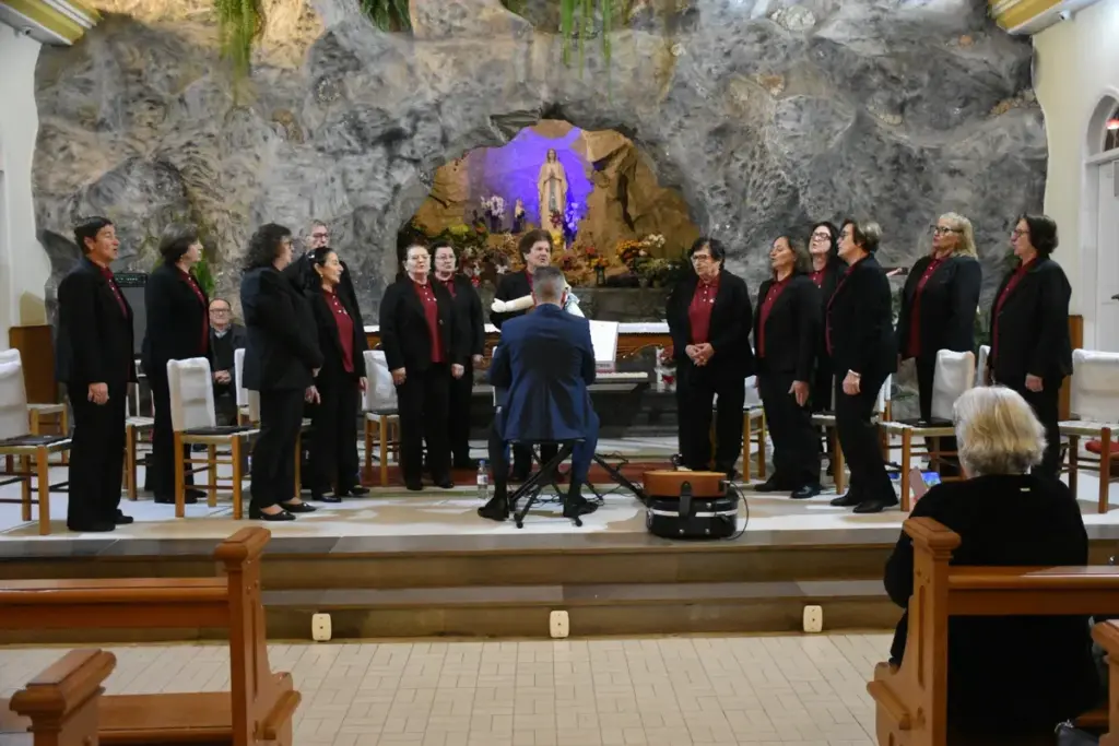 Grupo Longevidade celebra 30 anos com homenagens, música e confraternização em Veranópolis - Studio TV