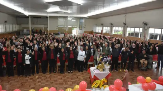 Grupo Longevidade celebra 30 anos com homenagens, música e confraternização em Veranópolis - Studio TV