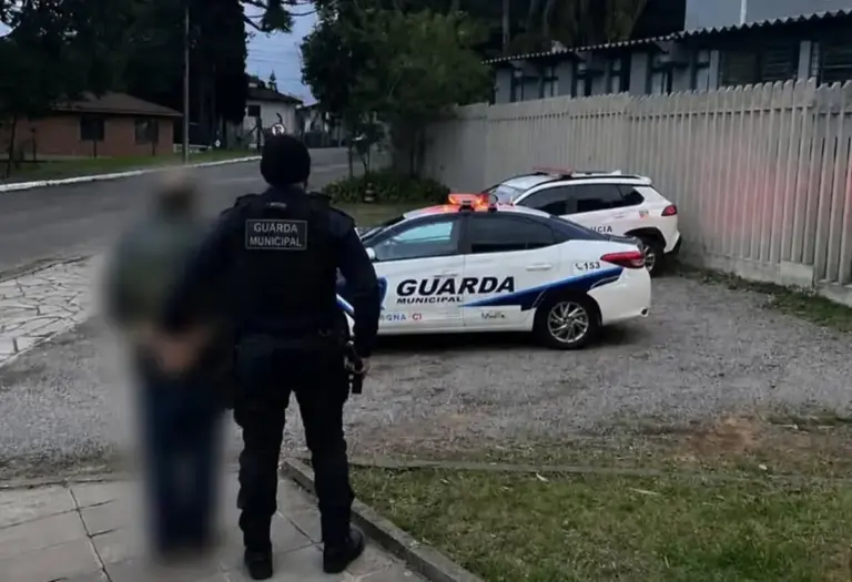 Guarda Municipal prende homem foragido da Justiça há mais de quatro anos em Caxias do Sul - Studio TV