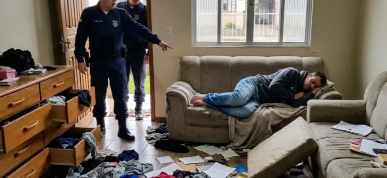 Homem é encontrado dormindo em casa arrombada após furto em Marau - Studio TV