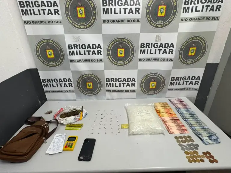 Homem é preso por tráfico de drogas no bairro Desvio Rizzo em Caxias do Sul - Studio TV